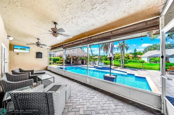 1581 NW 101st Ave, Plantation, FL 33322