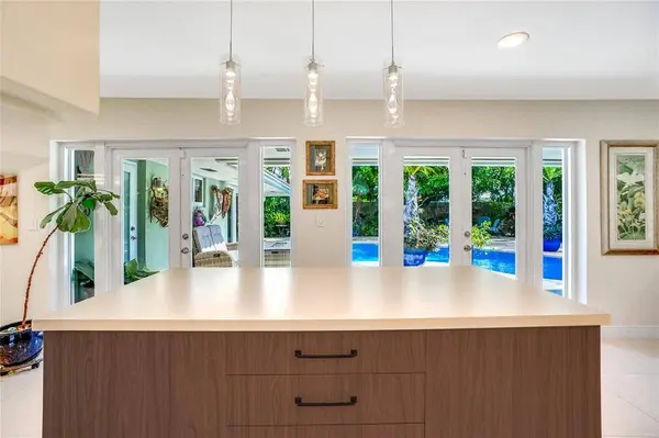 5930 NE 15th Ave, Fort Lauderdale, FL 33334