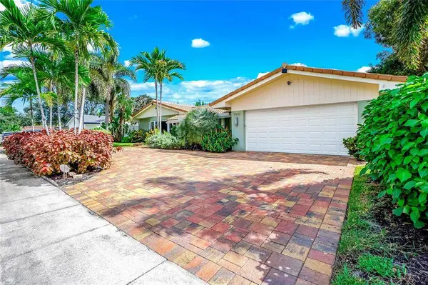 5930 NE 15th Ave, Fort Lauderdale, FL 33334