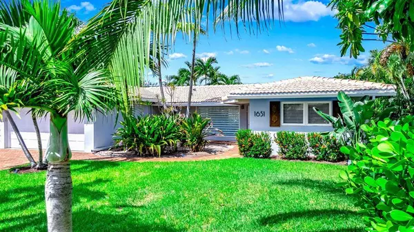 1651 NE 54th St, Fort Lauderdale, FL 33334