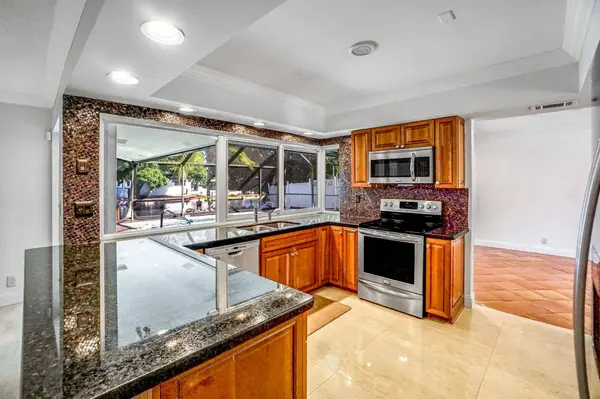 5550 NE 26th AVE, Fort Lauderdale, FL 33308