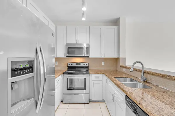 12616 NW 14th CT, Sunrise, FL 33323