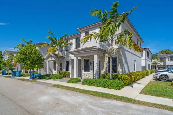 524 SW 19th WAY, Fort Lauderdale, FL 33312