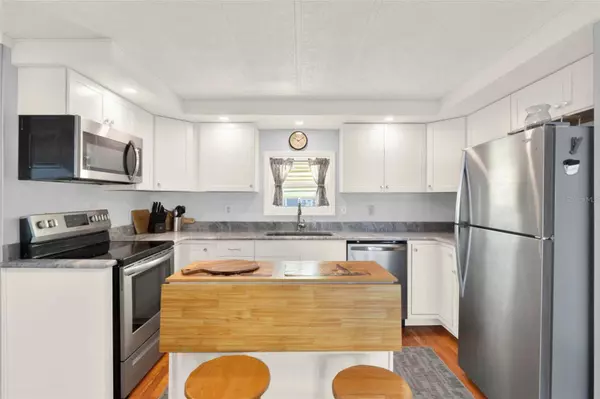 20 HAWAIIAN WAY, Leesburg, FL 34788