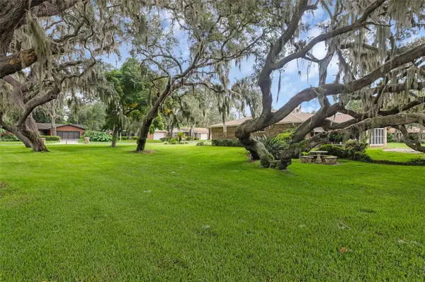 E HARBOR DR, Fruitland Park, FL 34731