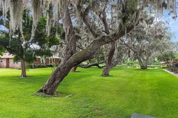 E HARBOR DR, Fruitland Park, FL 34731