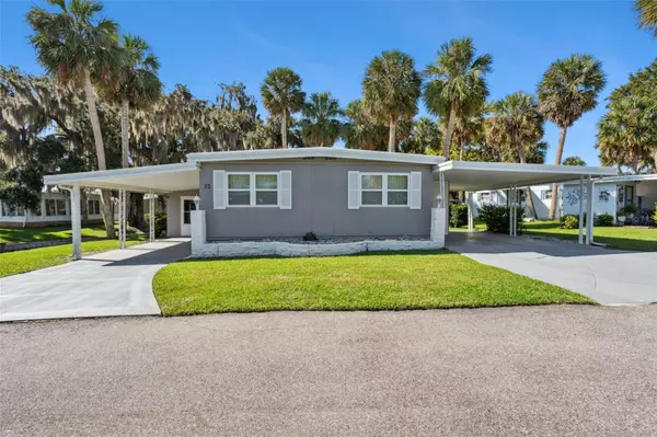 52 SABAL PALM CIR, Eustis, FL 32726