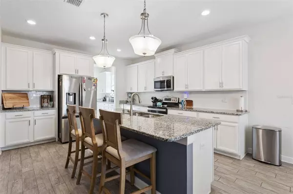 5864 ALENLON WAY, Mount Dora, FL 32757