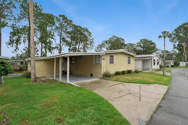102 PARKLAND DR, Eustis, FL 32726