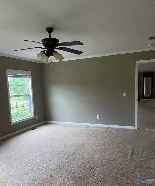 812 Cotaco Florette Road, Somerville, AL 35670