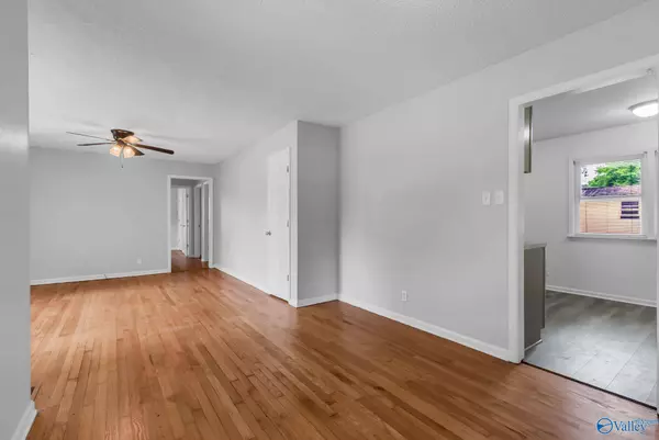 3121 Greenhill Drive NW, Huntsville, AL 35810