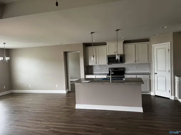 52 Sage Oak Drive, Decatur, AL 35603