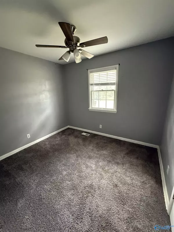 4006 Mcewen Drive, Huntsville, AL 35810