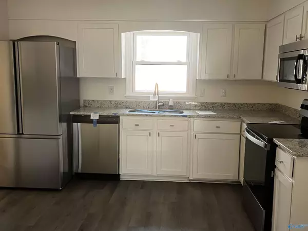 7812 Bailey Cove Road, Huntsville, AL 35802