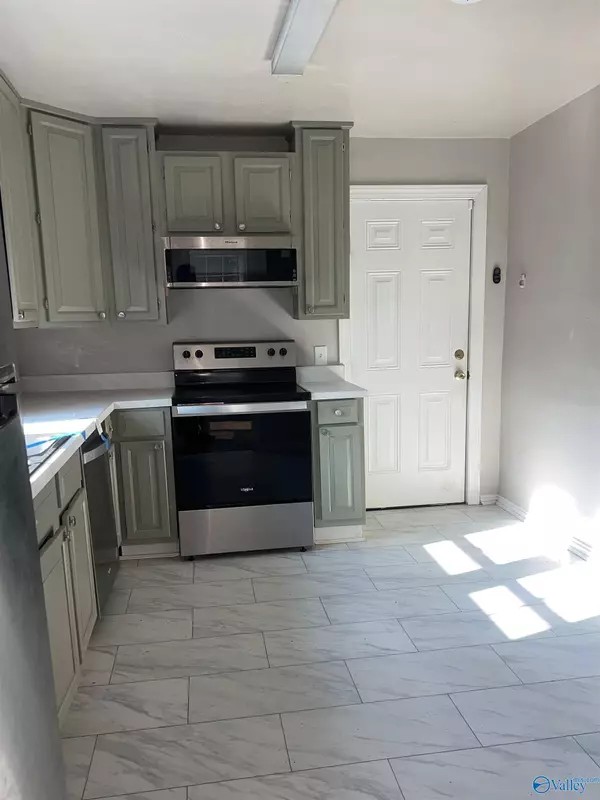 2004 Harrison Street, Decatur, AL 35601