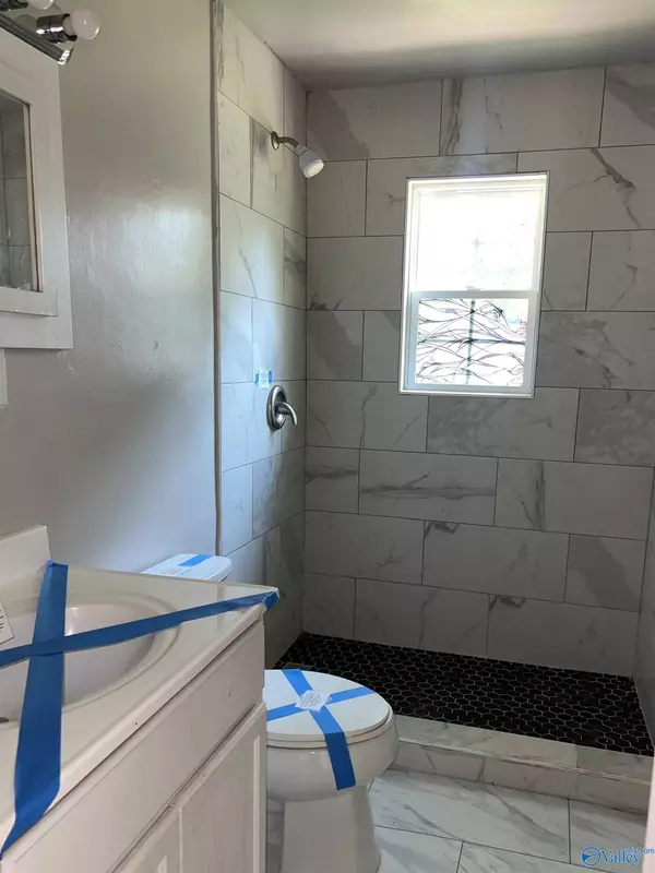 2004 Harrison Street, Decatur, AL 35601