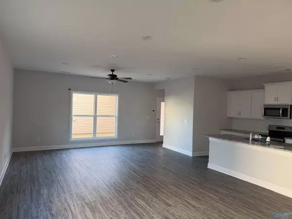 3237 Mcclellan Way, Decatur, AL 35603