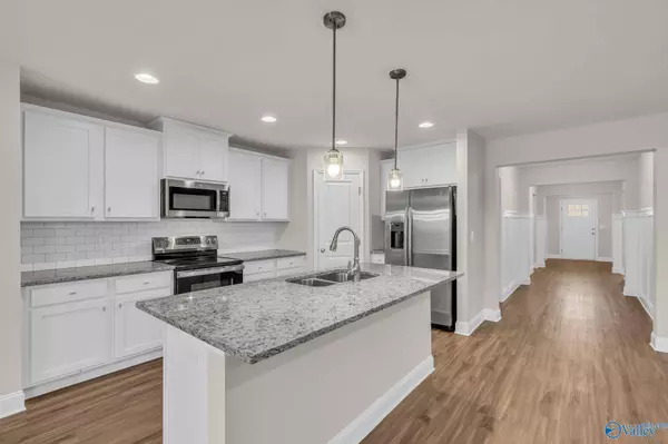 52 Sage Oak Drive, Decatur, AL 35603