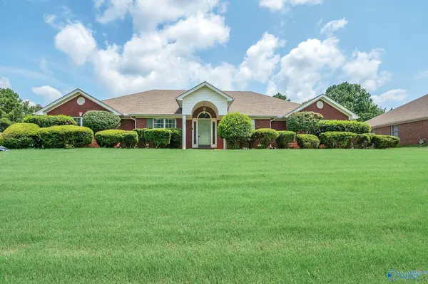 135 Foxridge Drive, Harvest, AL 35749