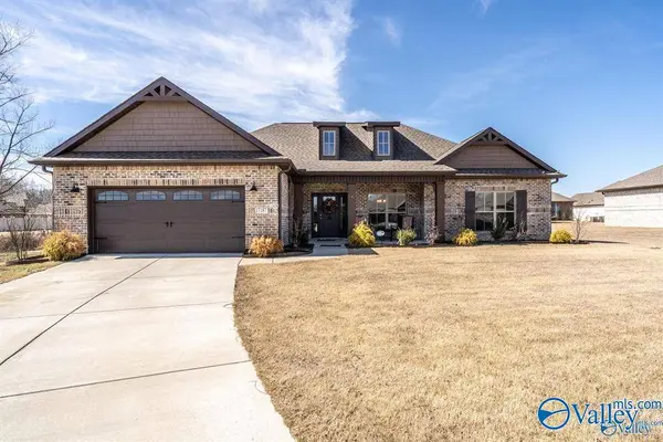 17187 Calcite Drive, Athens, AL 35613