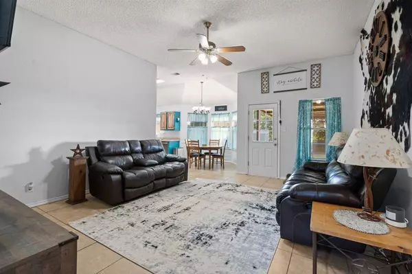 410 S Cleburne Whitney Road, Rio Vista, TX 76093