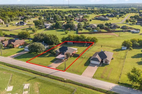 410 S Cleburne Whitney Road, Rio Vista, TX 76093