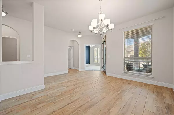 12004 Junewood Trail, Fort Worth, TX 76244