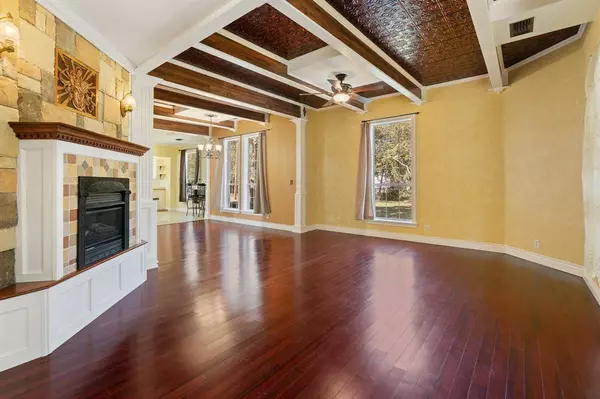 1006 Princeton Place, Cleburne, TX 76033