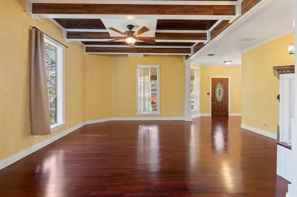 1006 Princeton Place, Cleburne, TX 76033