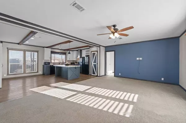 10217 County Road 418, Grandview, TX 76050