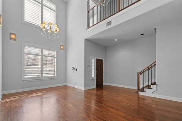 705 E 1st Street, Fort Worth, TX 76102