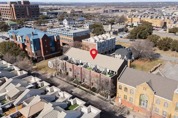 705 E 1st Street, Fort Worth, TX 76102