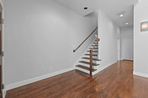 705 E 1st Street, Fort Worth, TX 76102