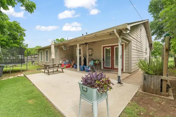 1206 Bales Street, Cleburne, TX 76033