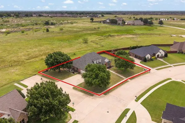 2211 Nottaway Drive, Cleburne, TX 76033