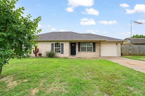 1105 Ashwood Court, Cleburne, TX 76033