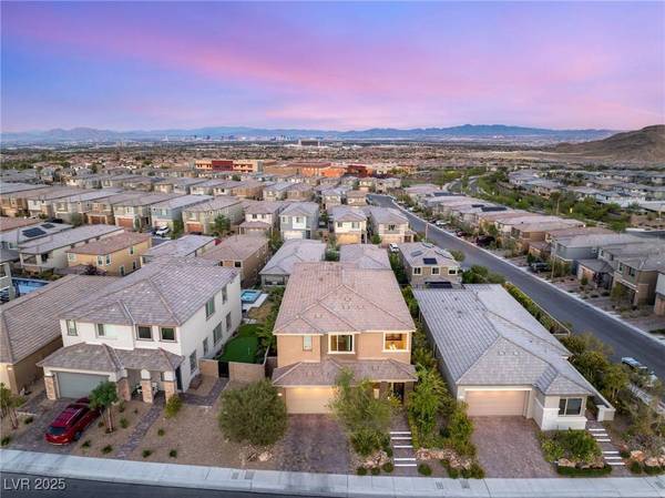 390 Coastal Redwood ST, Las Vegas, NV 89138