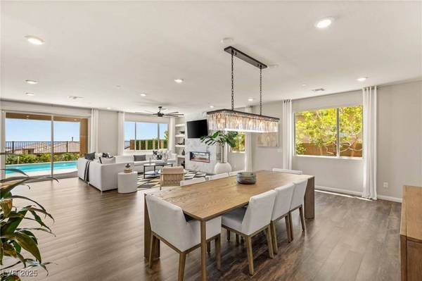 390 Coastal Redwood ST, Las Vegas, NV 89138