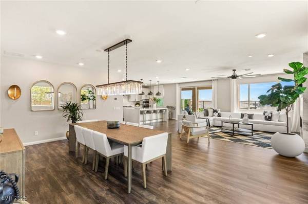 390 Coastal Redwood ST, Las Vegas, NV 89138