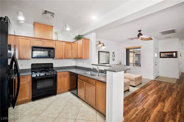 6868 Sky Pointe DR #2076, Las Vegas, NV 89131