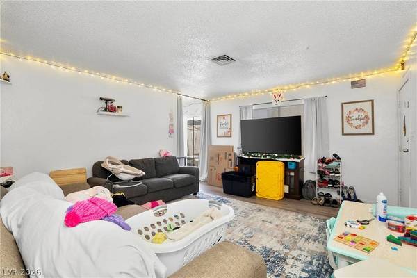 7099 Sprucewood ST, Las Vegas, NV 89147