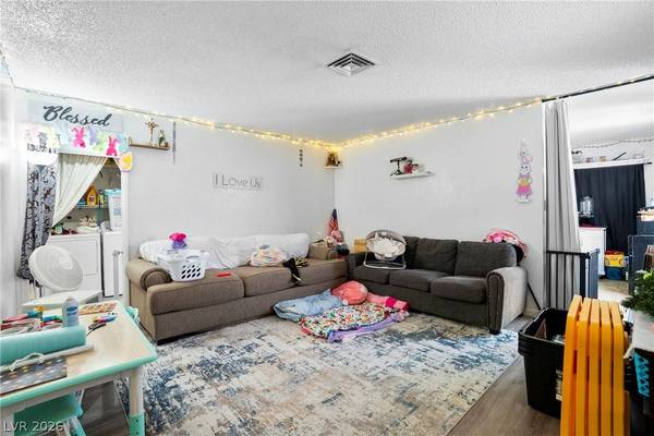 7099 Sprucewood ST, Las Vegas, NV 89147