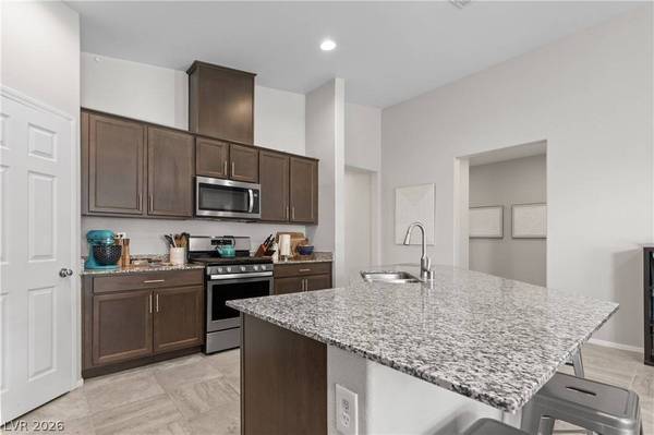 5145 Granite Basin ST, North Las Vegas, NV 89081