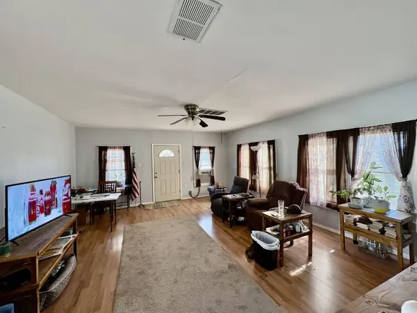 117 W 10th ST, Robert Lee, TX 76945