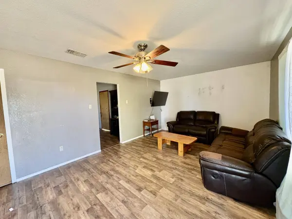 406 W 18th ST, Robert Lee, TX 76945