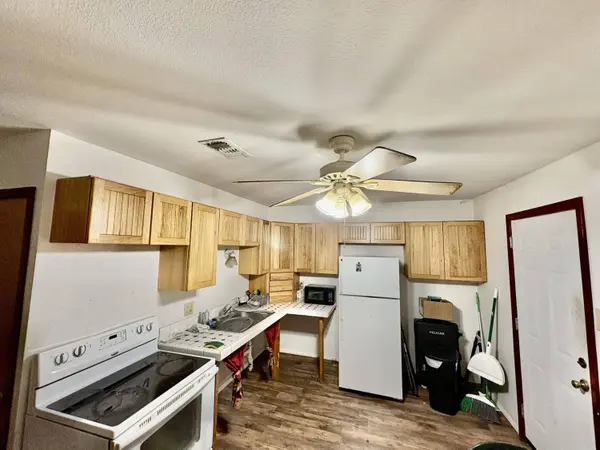 406 W 18th ST, Robert Lee, TX 76945