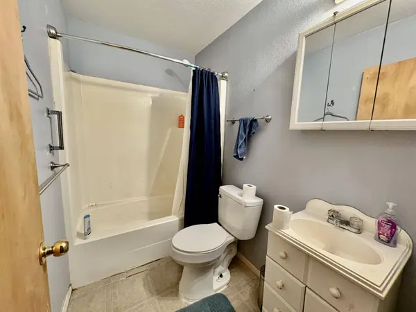 406 W 18th ST, Robert Lee, TX 76945