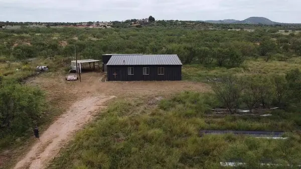 2826 E Landers RD, San Angelo, TX 76905