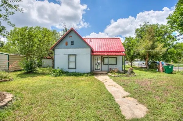803 E 17th ST, San Angelo, TX 76903