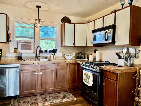 112 S Woods ST, Bronte, TX 76933
